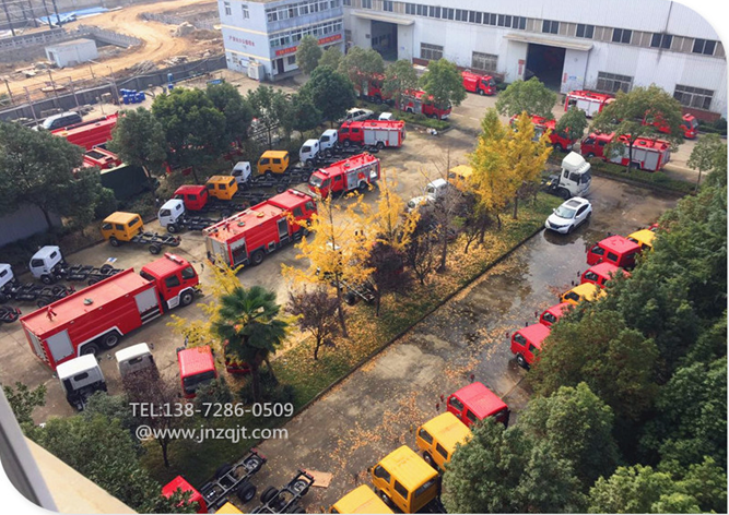 消防車廠家實(shí)景 QQ圖片20171124162736.png