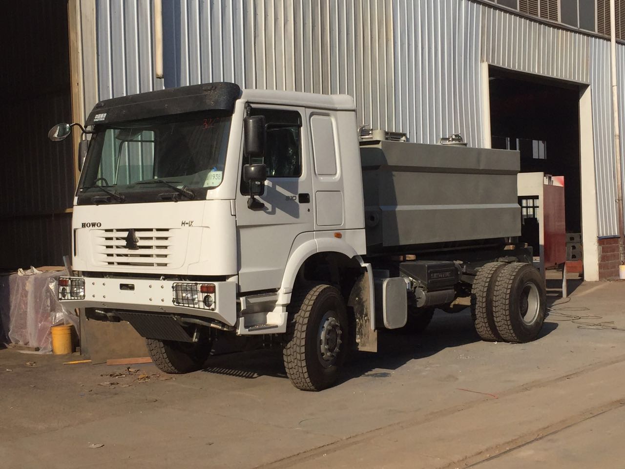 重汽四驅(qū)森林消防車 微信圖片_20171220081657.jpg